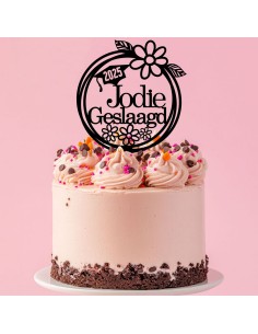 Taarttopper op Maat: Geslaagd Bloemen Rond met Naam