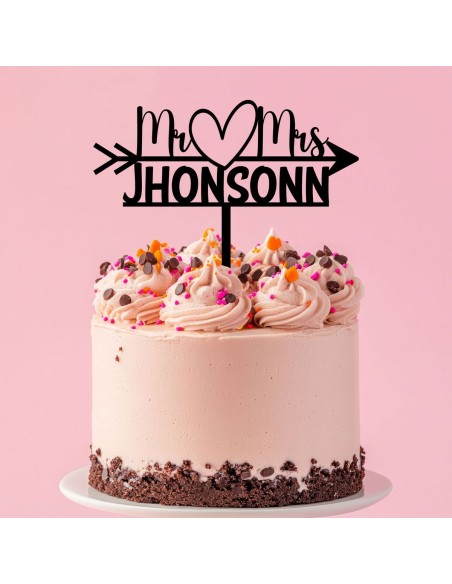 Taarttopper op Maat: Mr & Mrs met Pijl Rechts met Naam